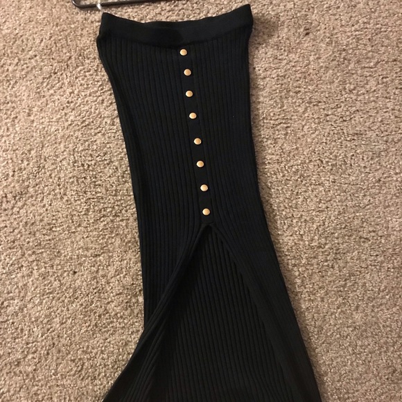 Two piece set - Picture 2 of 3